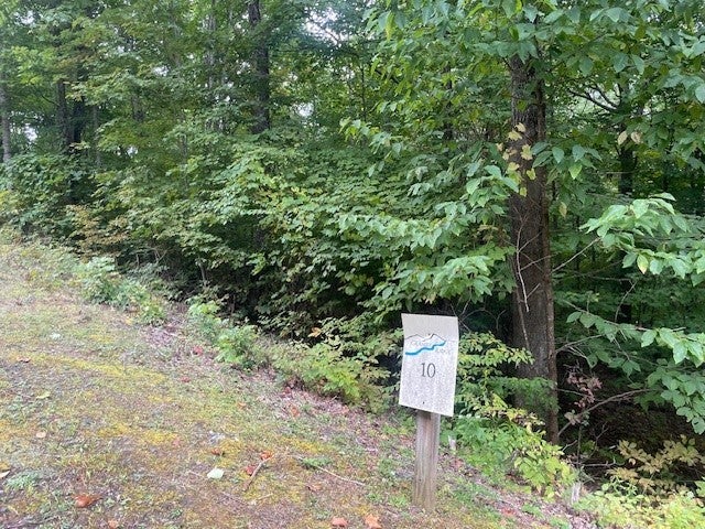 10 Granite Creek Circle