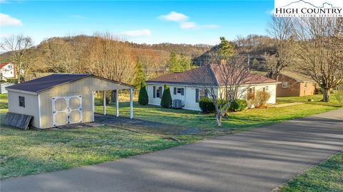 Photo of 186 King Street, West Jefferson, NC 28694 (MLS # 260326)