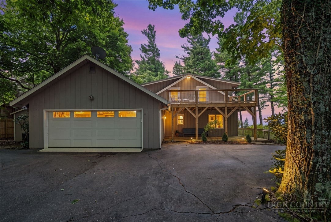 561 Green Hill Circle