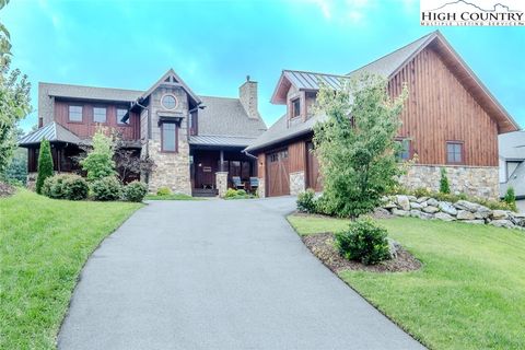 Photo of 154 Starry Night Trail, Blowing Rock, NC 28605 (MLS # 257798)