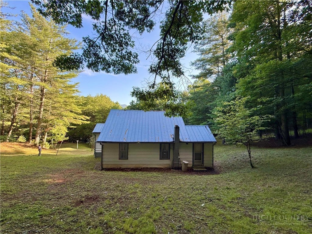 1025 Lue Jones Road