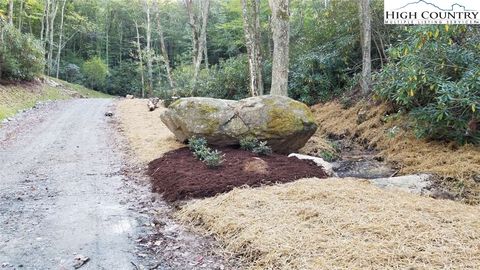 Photo of Lot 96 Eagles Nest Trail, Banner Elk, NC 28622 (MLS # 258385)