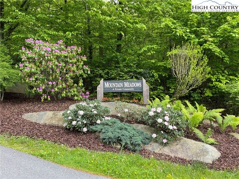 Photo of Lot 22 Meadow Avenue, Banner Elk, NC 28604 (MLS # 258932)
