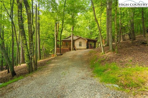 Photo of 1390 Powder Horn Mountain Road, Deep Gap, NC 28618 (MLS # 256328)