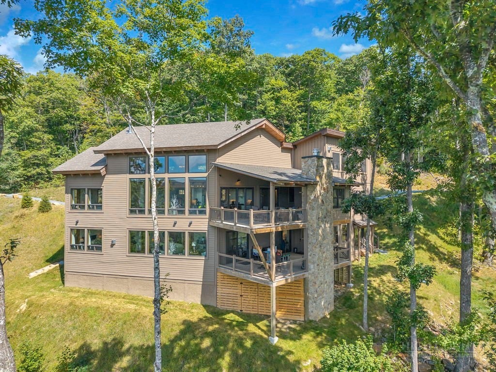 194 Gray Rock Lane