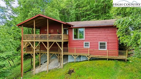 Photo of 190 Rustic Ridge, Boone, NC 28607 (MLS # 256437) Photo of 190 Rustic Ridge, Boone, NC 28607 (MLS # 256437)