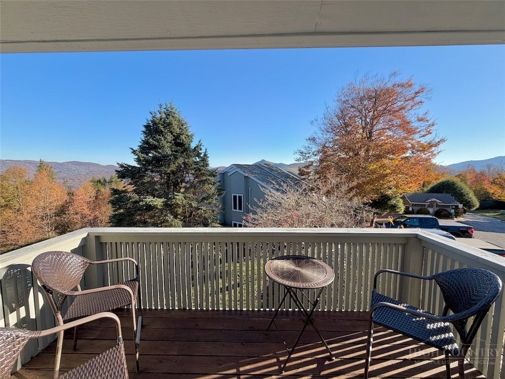 367 Skyleaf Drive D12