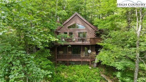 Photo of 289 Grandview Drive, Seven Devils, NC 28604 (MLS # 256257)