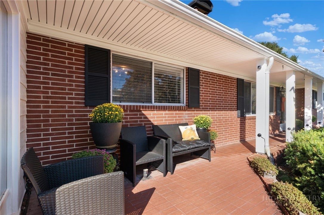 111 SE Eastwood Park Drive