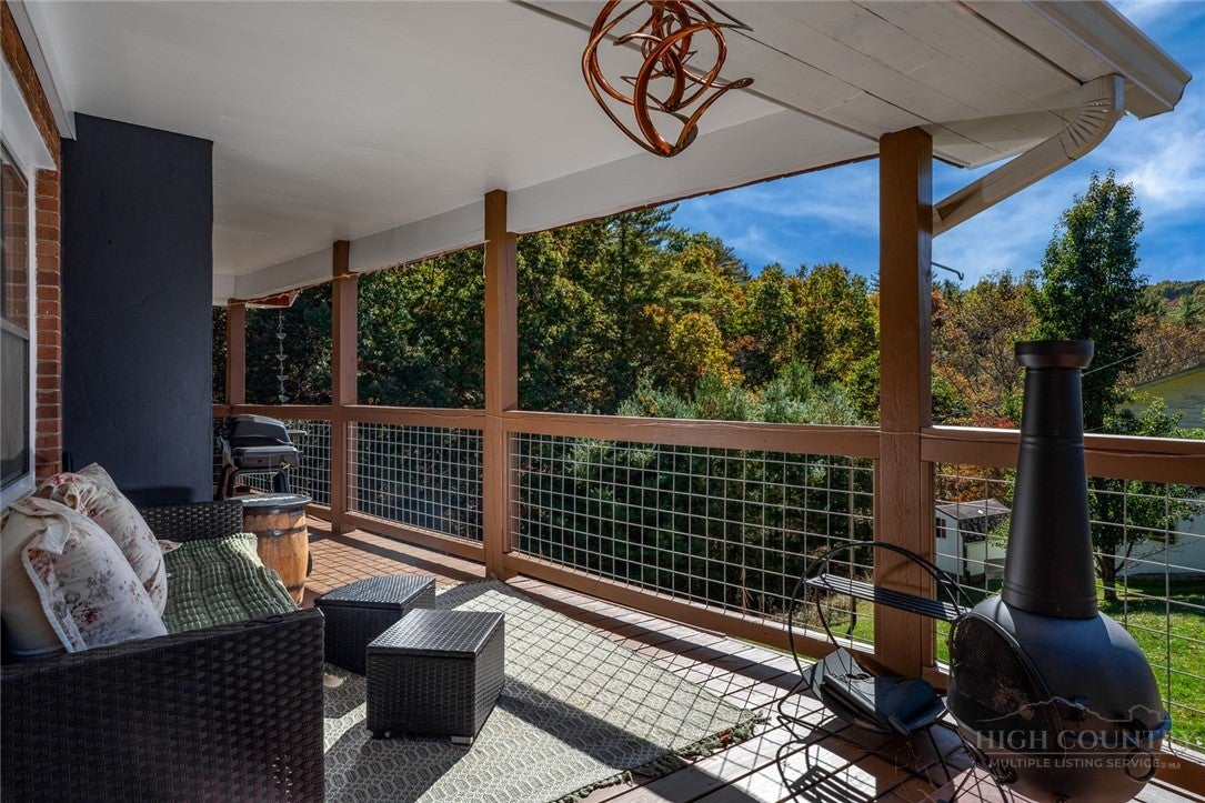 125 Forest Lake Lane