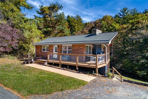 Photo of 125 Forest Lake Lane, West Jefferson, NC 28694 (MLS # 264964)