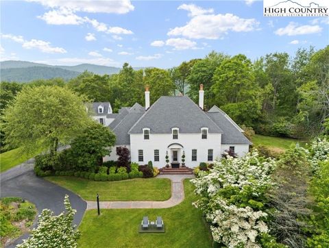 Photo of 1920 Deck Hill Road, Blowing Rock, NC 28605 (MLS # 256062)