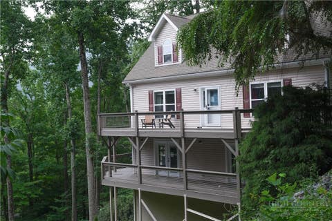 Photo of 280 Isle Of Skye, Banner Elk, NC 28604 (MLS # 260055)