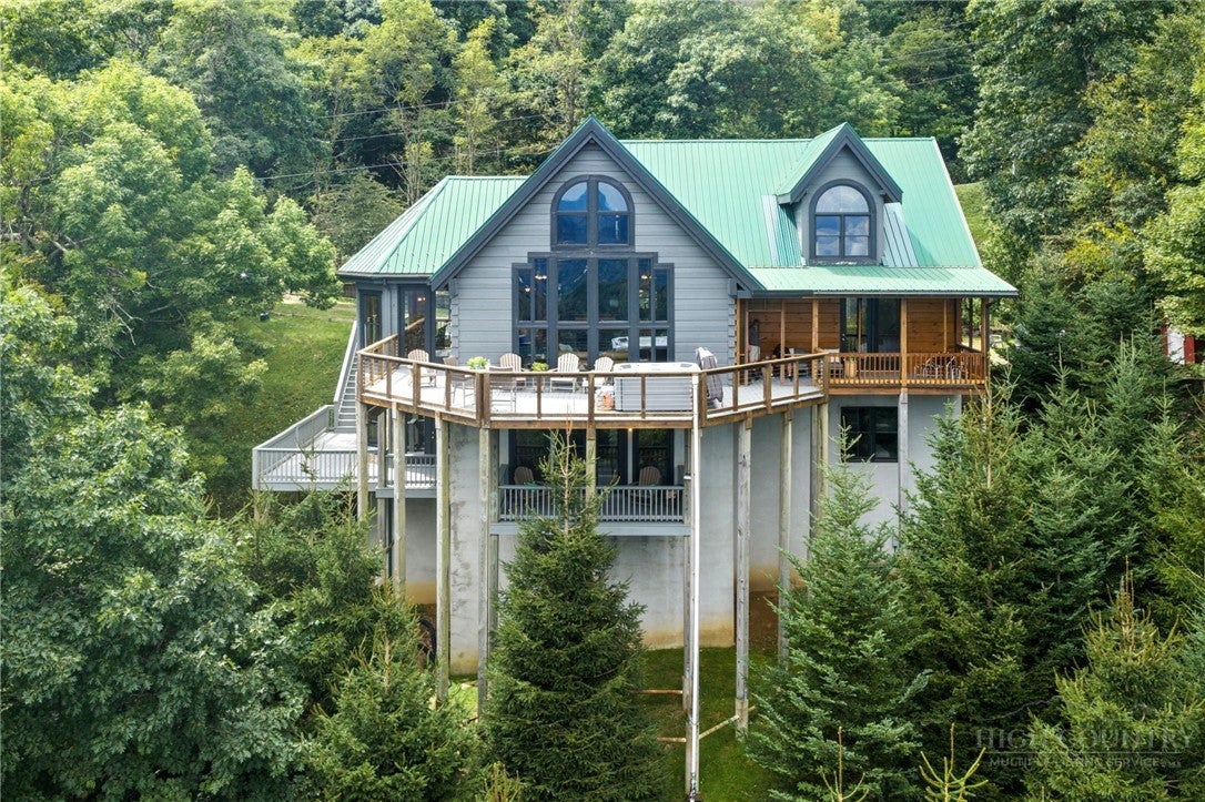 372 Broken Arrow Trail