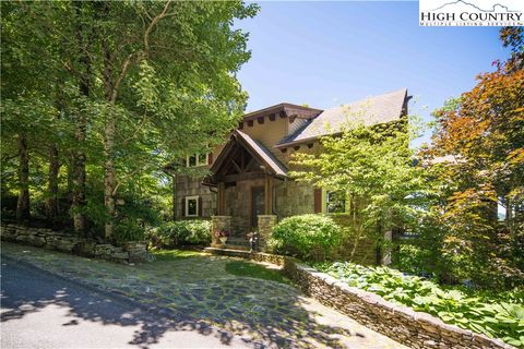 Photo of 371 Dameron Drive, Blowing Rock, NC 28605 (MLS # 250295)