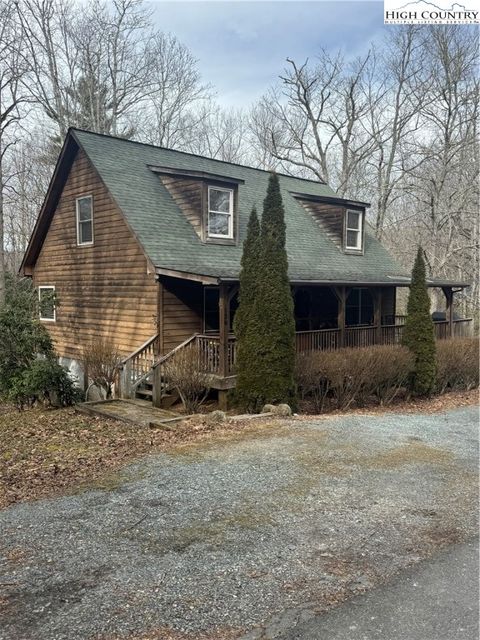 Photo of 128 Hillcrest Road, Newland, NC 28657 (MLS # 259563)