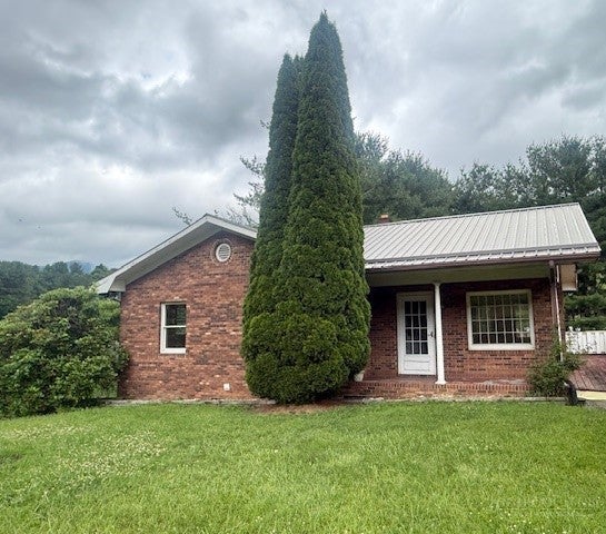 1586 NC Highway 88 W.