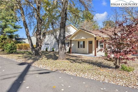 Photo of 309 W Evergreen Street, West Jefferson, NC 28694 (MLS # 258379) Photo of 309 W Evergreen Street, West Jefferson, NC 28694 (MLS # 258379)