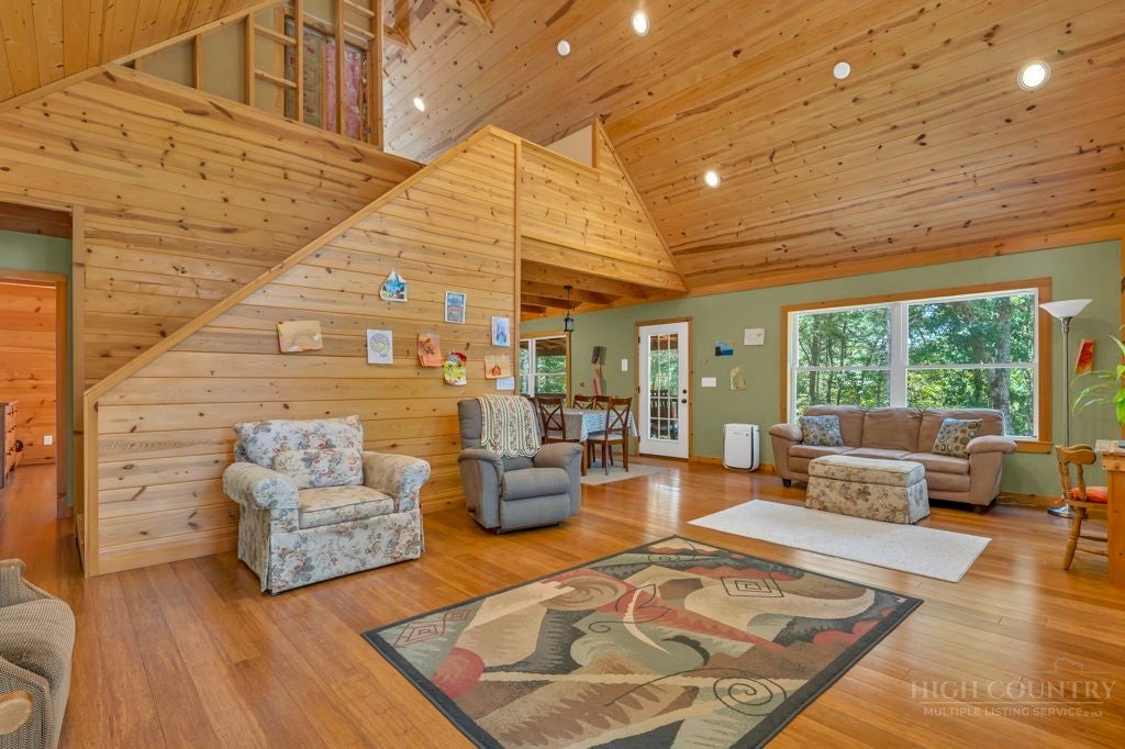 414 Lake Front Drive