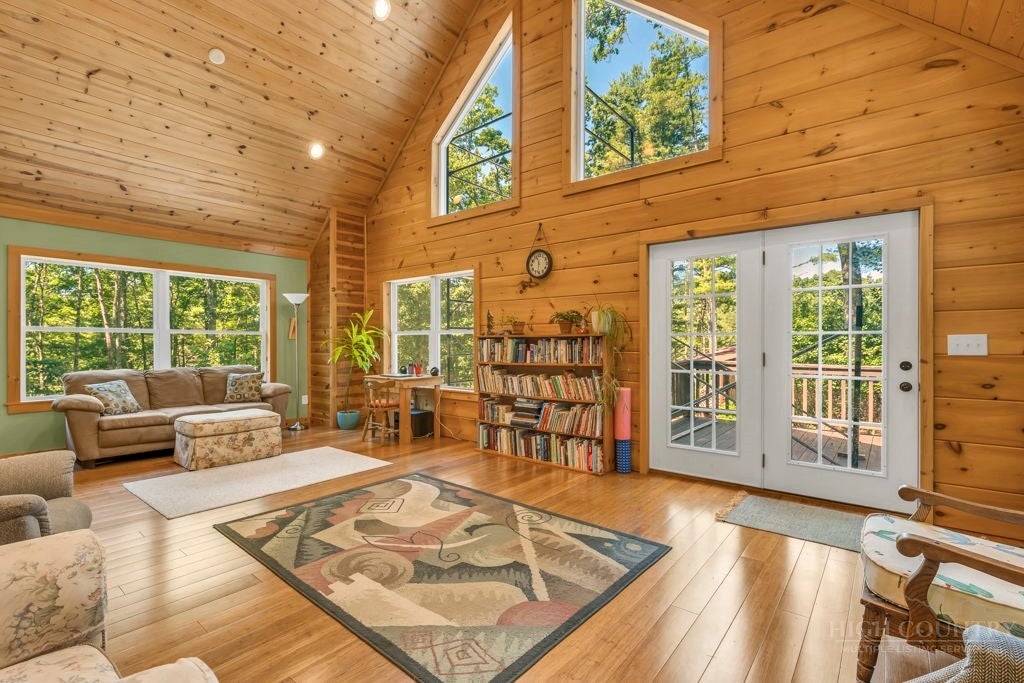 414 Lake Front Drive