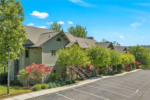 Photo of 140 Manor View Lane #1, Blowing Rock, NC 28605 (MLS # 261935)
