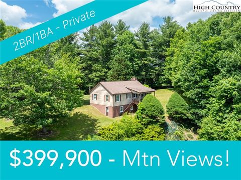 Photo of 1041 Apple Orchard Ln, Boone, NC 28607 (MLS # 250515)