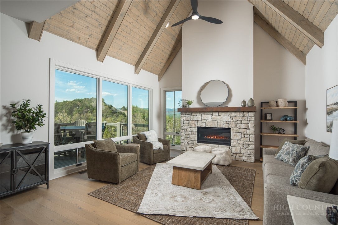 359 Calico Court