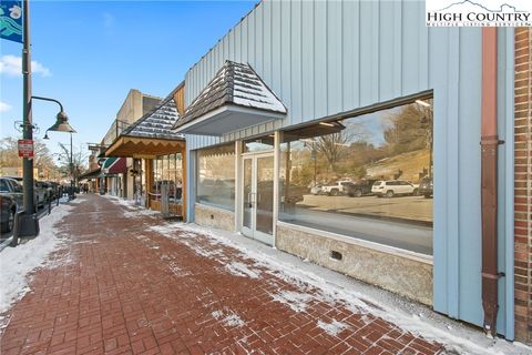 Photo of 713 W King Street, Boone, NC 28607 (MLS # 254199)