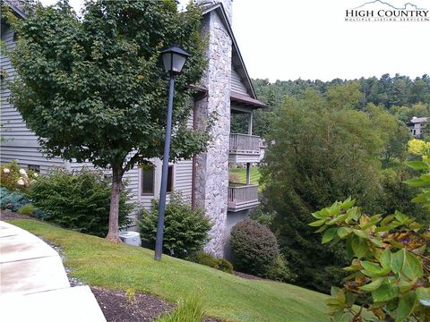 Photo of 235 Rippling Brook Way #Sierras 6, Blowing Rock, NC 28605 (MLS # 258101)