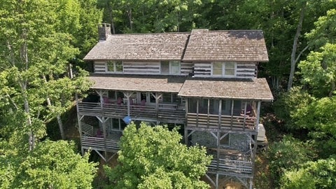 Photo of 333 Tomahawk Drive, Todd, NC 28684 (MLS # 263506)