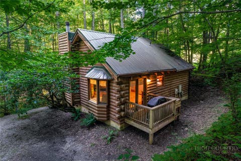 Photo of 4559 Laurel Creek RD, Banner Elk, NC 28604 (MLS # 263580)