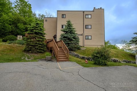 Photo of 101 Sugar Ski Drive #111, Sugar Mountain, NC 28604 (MLS # 262354)