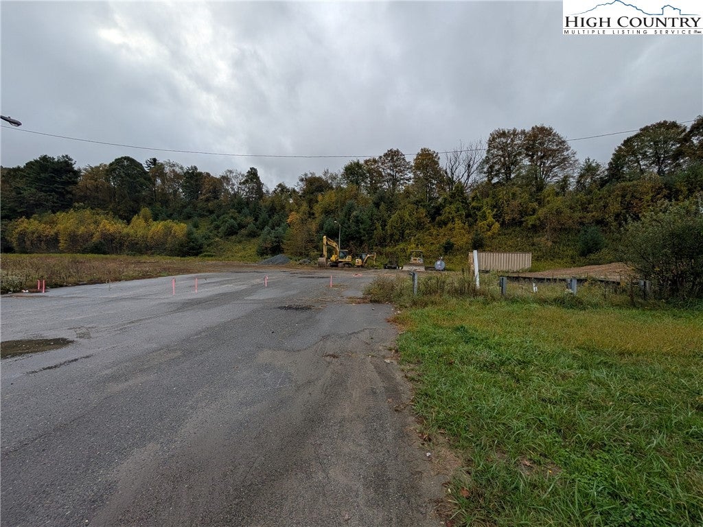 2704 S US Hwy. 421