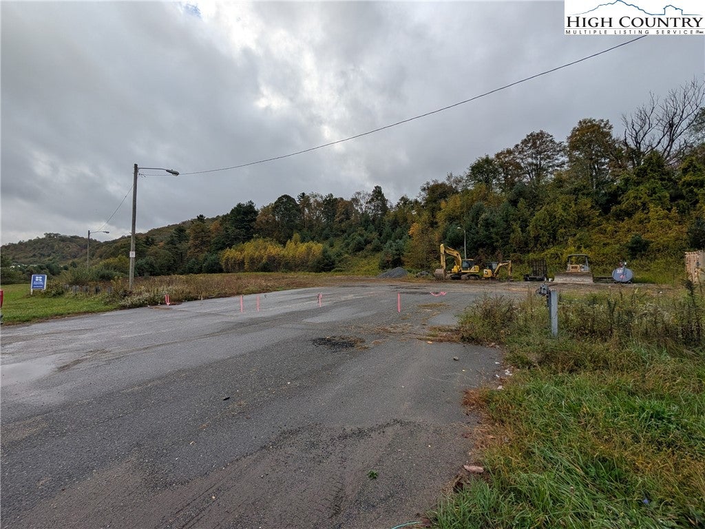 2704 S US Hwy. 421
