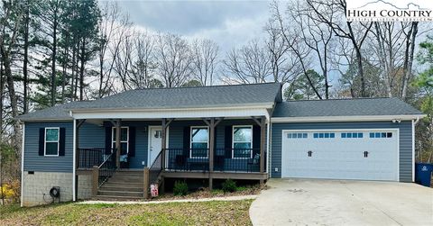 Photo of 192 Crestwood Loop, Taylorsville, NC 28681 (MLS # 260374)