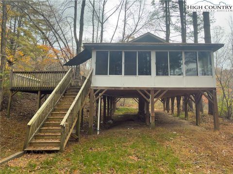 A home in Deep Gap