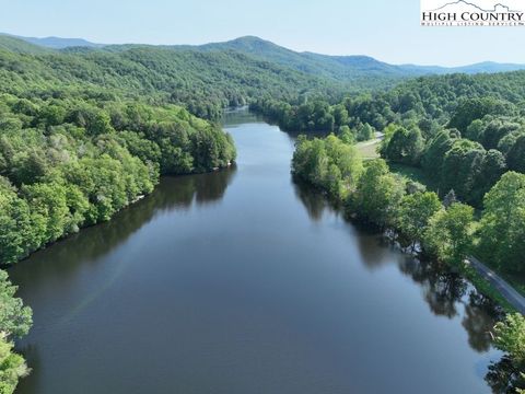 Photo of 1762 Ripshin Mountain Road, Roan Mountain, TN 37687 (MLS # 260631)