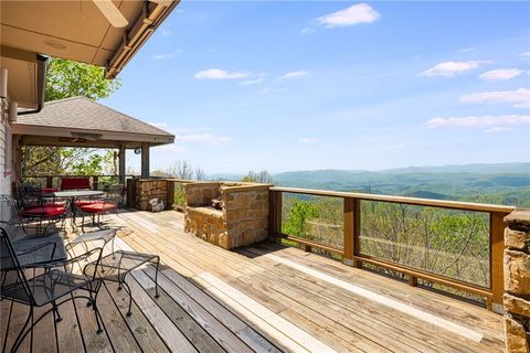 Photo of 206 Twin Springs Road, Blowing Rock, NC 28605 (MLS # 261582)
