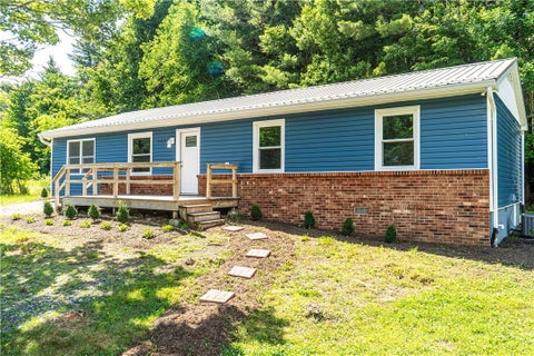 Photo of 194 Watson Street, Boone, NC 28607 (MLS # 260691)