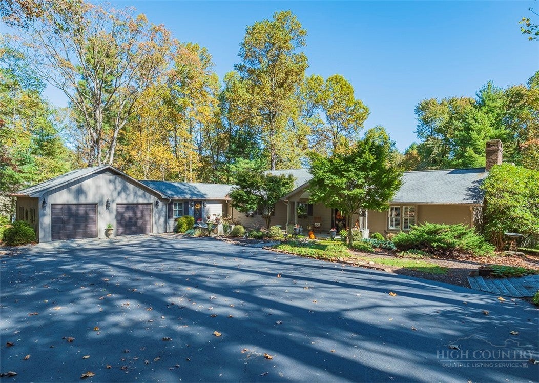 23 Valley Vista