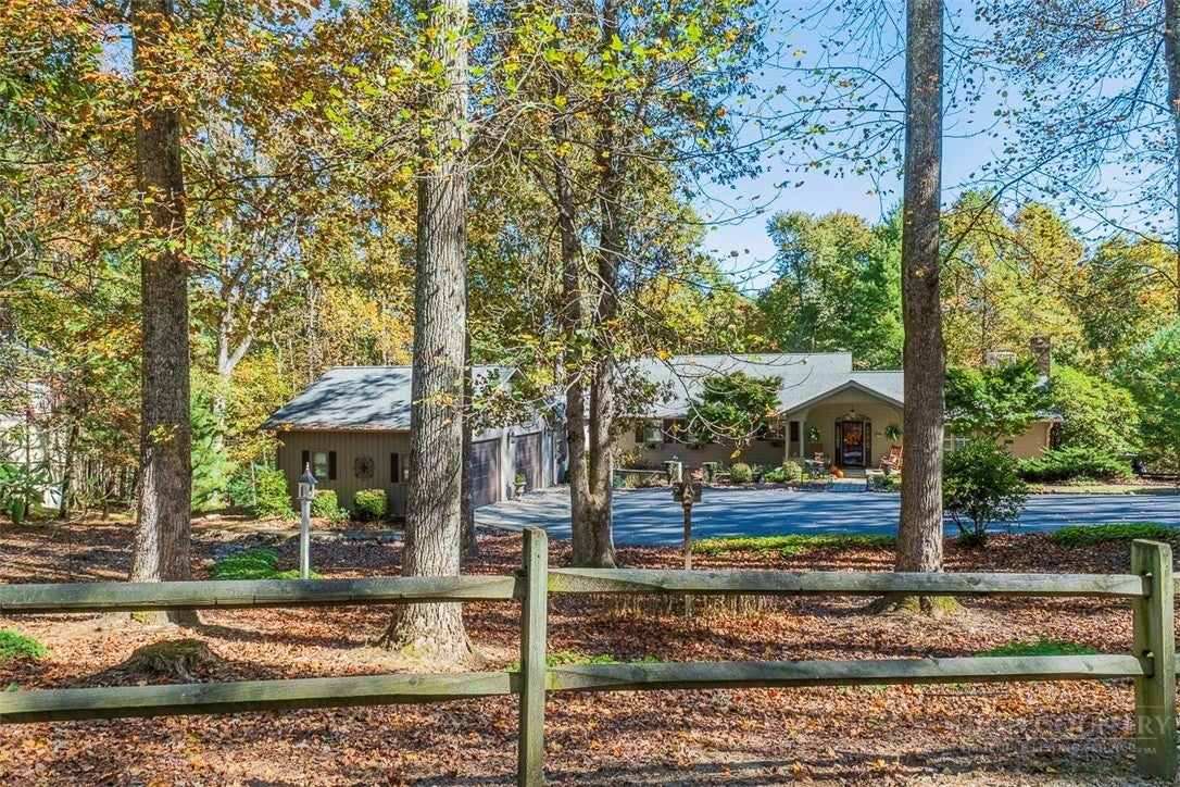23 Valley Vista