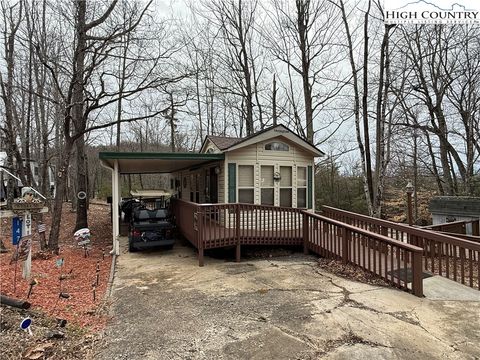 Photo of 147 Laurelwood Lane, Traphill, NC 28685 (MLS # 254406)