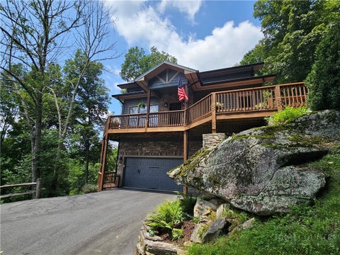 Photo of 615 New Homestead Drive, Vilas, NC 28692 (MLS # 263417)