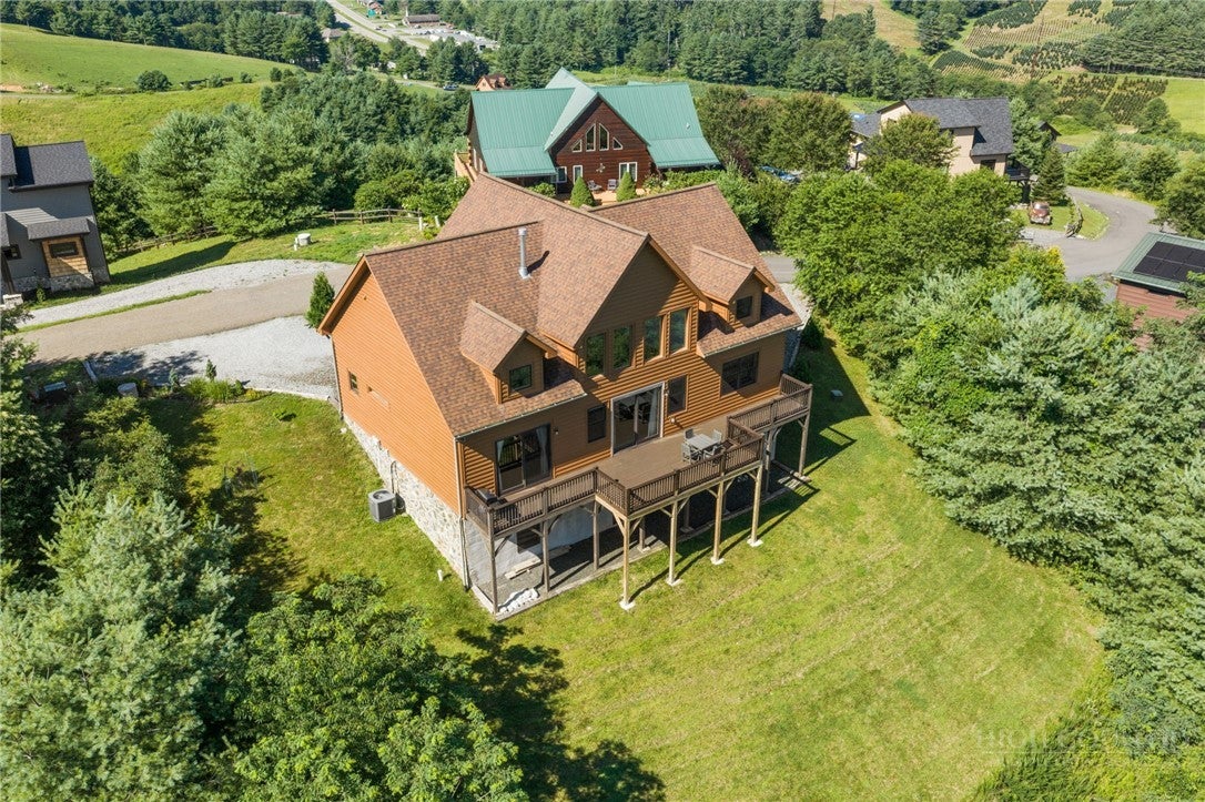 573 Cedar Trail