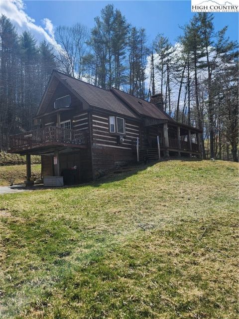 Photo of 1192 Rash School Road, Creston, NC 28615 (MLS # 254473)