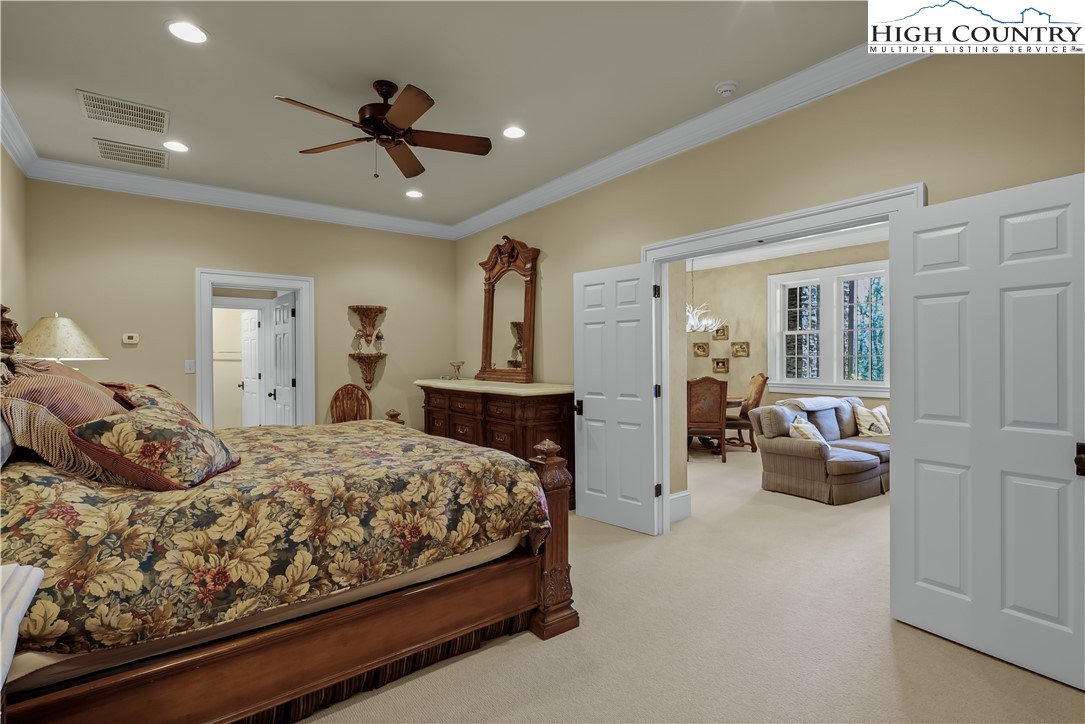 Blowing Rock, North Carolina 28605, United States, 5 Bedrooms Bedrooms, ,7 BathroomsBathrooms,Residential,Active,130011