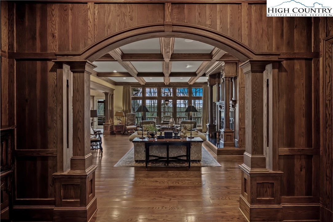 Blowing Rock, North Carolina 28605, United States, 5 Bedrooms Bedrooms, ,7 BathroomsBathrooms,Residential,Active,130011