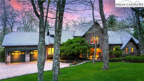 Photo of 205 W Indrio Road, Blowing Rock, NC 28605 (MLS # 254827)