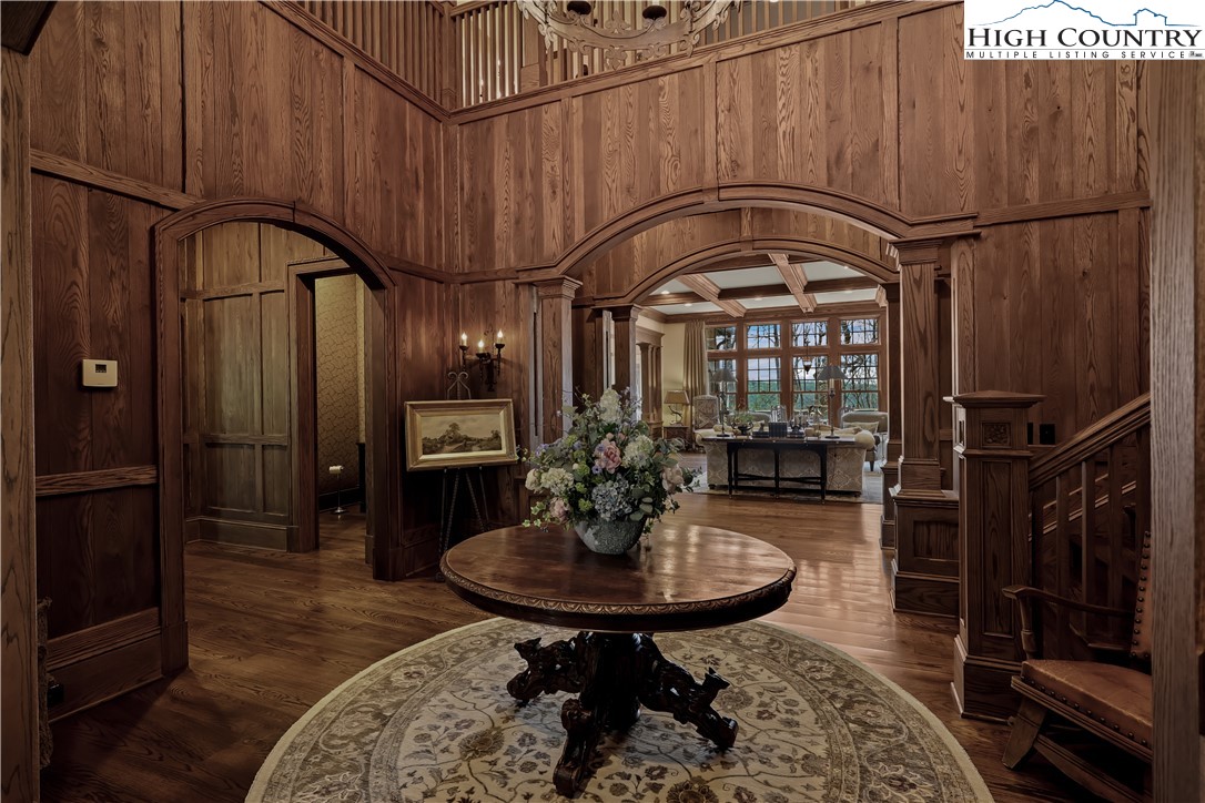 Blowing Rock, North Carolina 28605, United States, 5 Bedrooms Bedrooms, ,7 BathroomsBathrooms,Residential,Active,130011