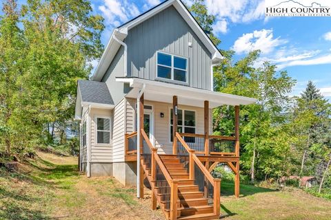 Photo of 494 Graybeal Avenue, West Jefferson, NC 28694 (MLS # 258424)